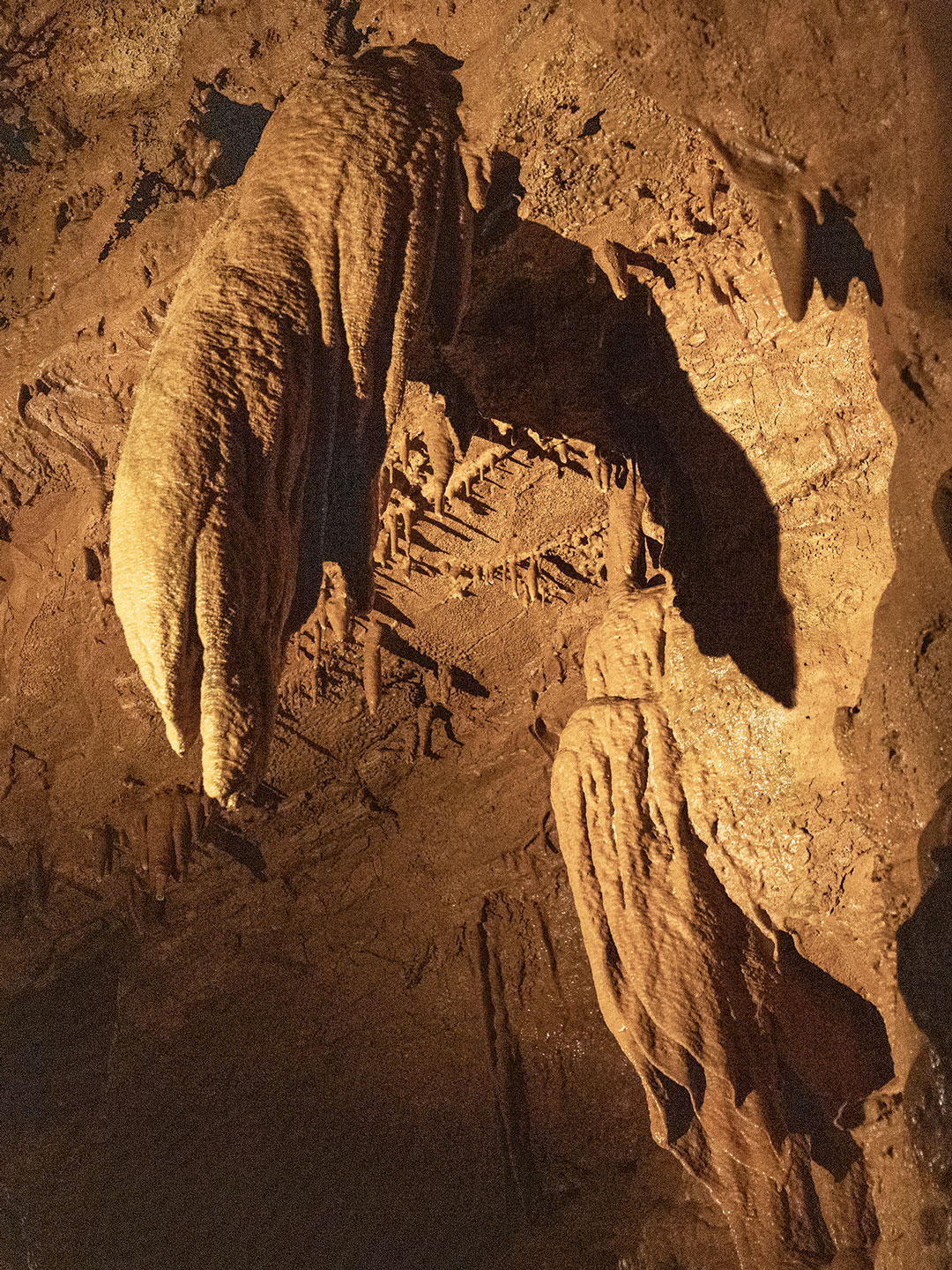 INDIANA-CAVERN-2-333A3557-WEB